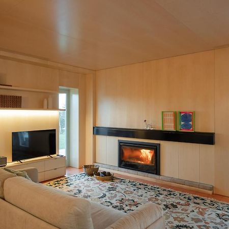 70'S Wood House Hotel Maía Buitenkant foto