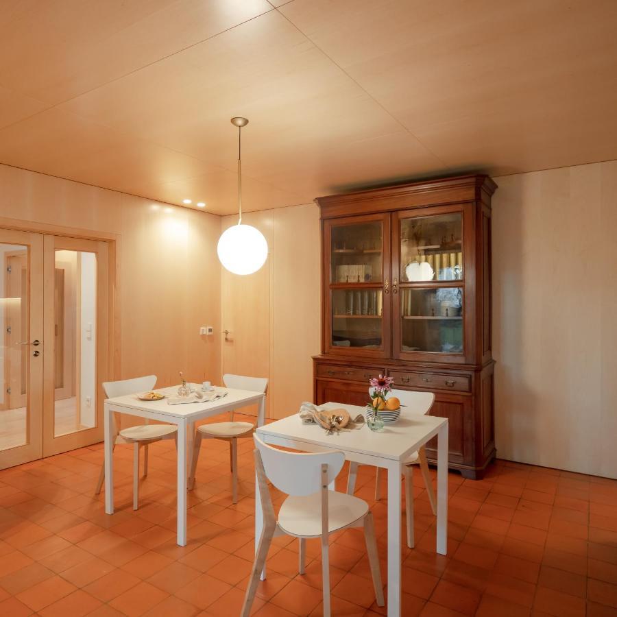 70'S Wood House Hotel Maía Buitenkant foto
